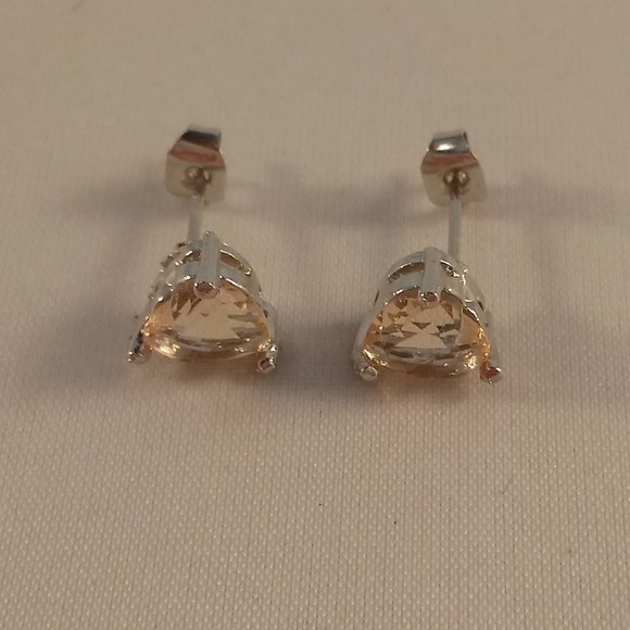 18K White Gold Plated Heart Shape Morganite Diamond Zircon Stud Earrings - Picture 3 of 4